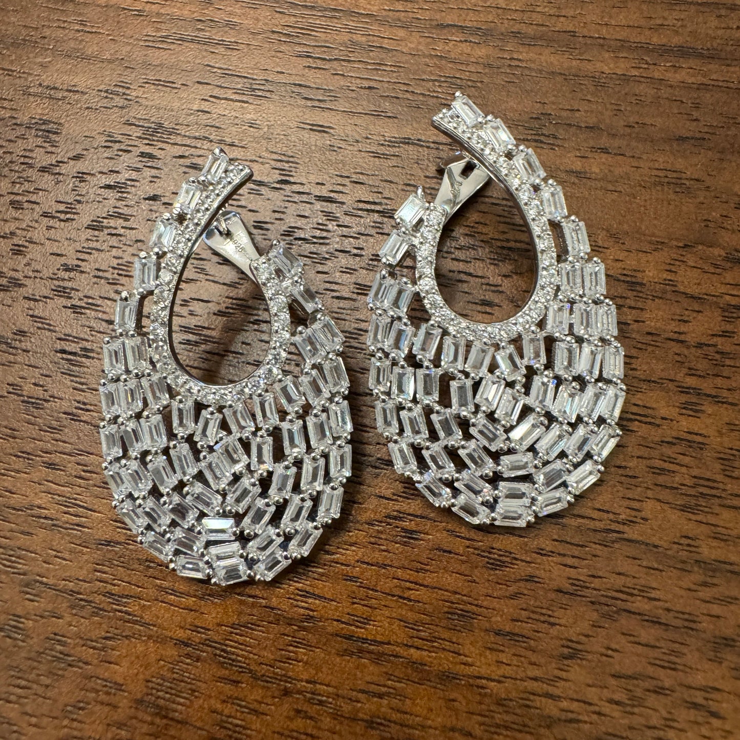 Luxury baguette earrings